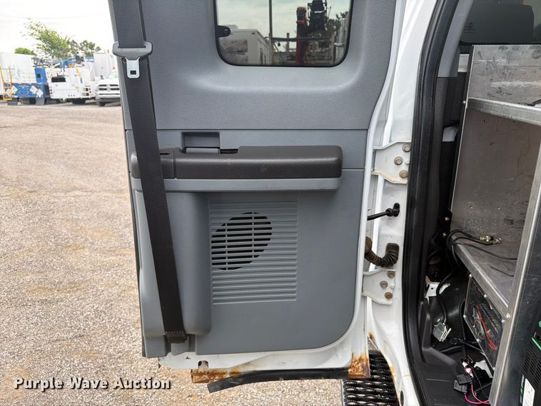image for item FB4968 2015 Ford F250 Super Duty Ext. Cab utility bed pickup truck