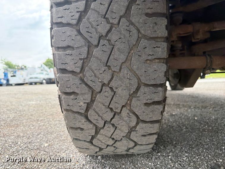 image for item FB4968 2015 Ford F250 Super Duty Ext. Cab utility bed pickup truck