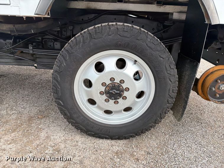 image for item FB4968 2015 Ford F250 Super Duty Ext. Cab utility bed pickup truck