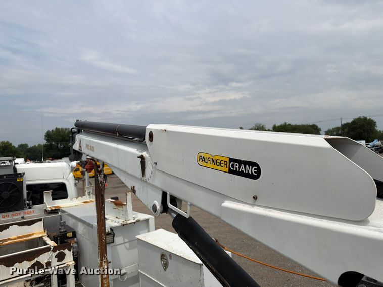 image for item FB4969 2012 Freightliner Business Class M2 Crew Cab Service Truck