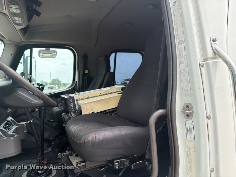 image for item FB4969 2012 Freightliner Business Class M2 Crew Cab Service Truck