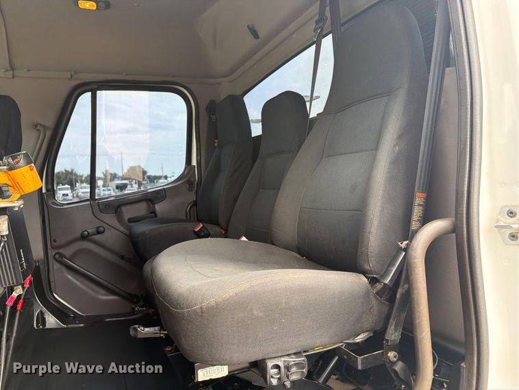 image for item FB4969 2012 Freightliner Business Class M2 Crew Cab Service Truck