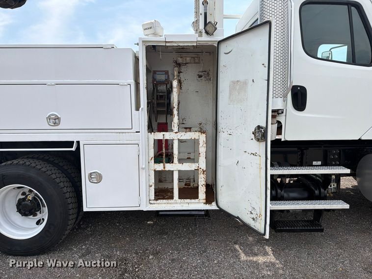 image for item FB4970 2007 Freightliner Business Class M2 Crew Cab crane truck