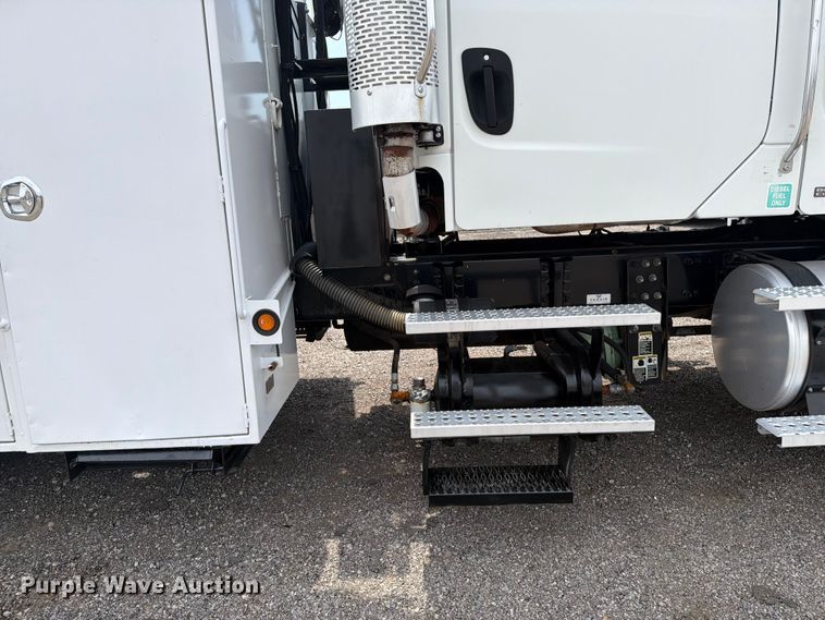 image for item FB4970 2007 Freightliner Business Class M2 Crew Cab crane truck