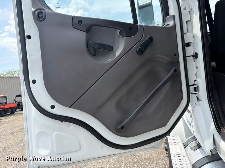 image for item FB4970 2007 Freightliner Business Class M2 Crew Cab crane truck