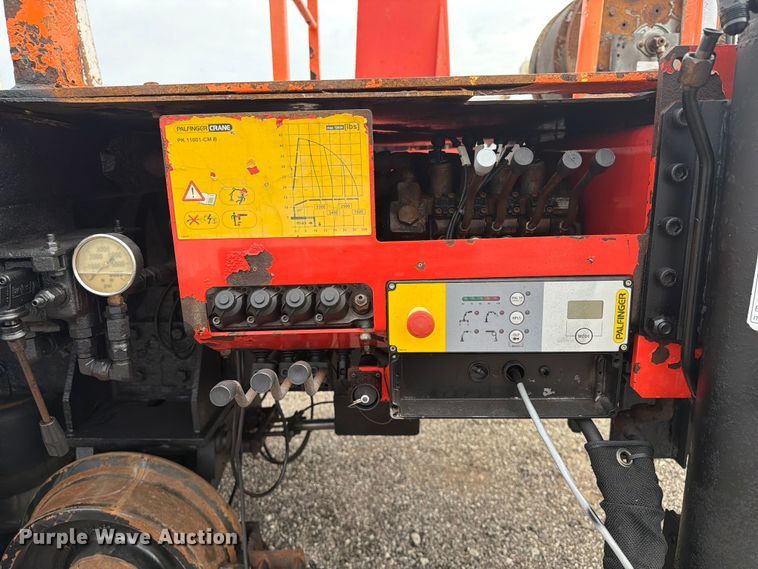 image for item FB4973 2016 Freightliner 108SD Crew Cab crane truck