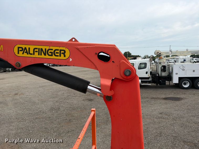 image for item FB4973 2016 Freightliner 108SD Crew Cab crane truck