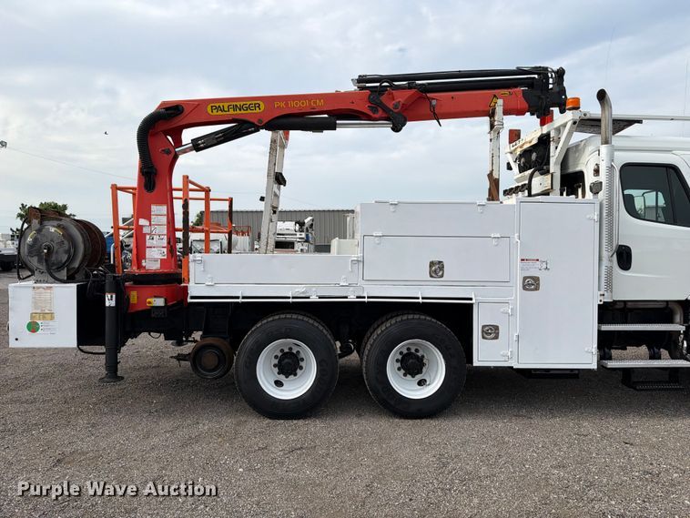 image for item FB4973 2016 Freightliner 108SD Crew Cab crane truck