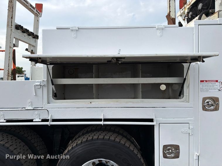 image for item FB4973 2016 Freightliner 108SD Crew Cab crane truck