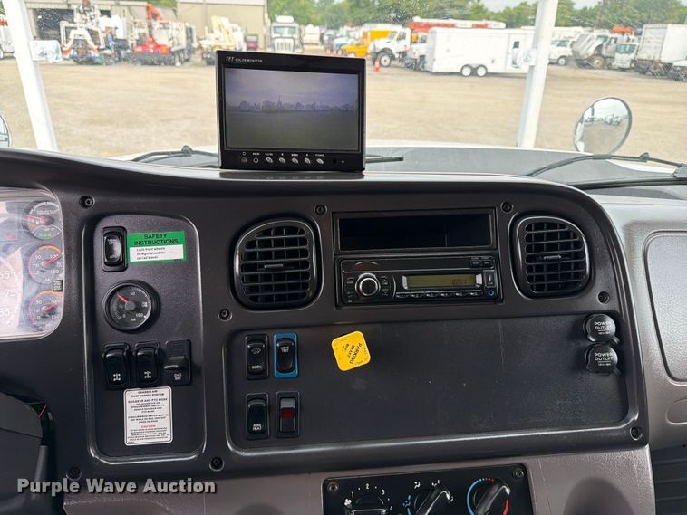 image for item FB4973 2016 Freightliner 108SD Crew Cab crane truck