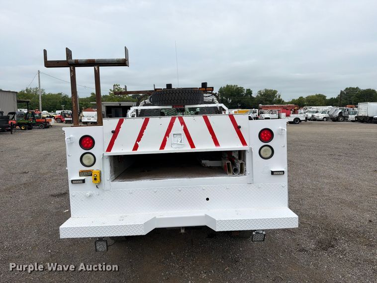 image for item FB4976 2013 Chevrolet Silverado 3500HD Ext. Cab utility bed pickup truck