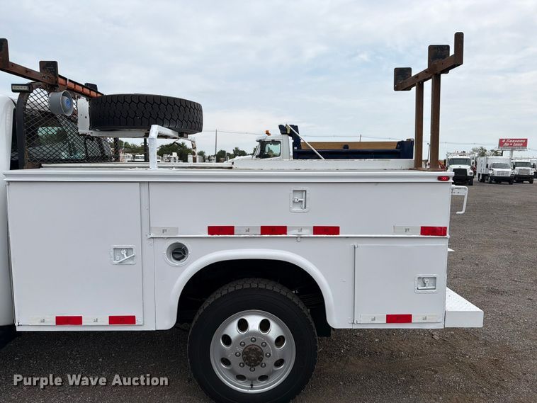 image for item FB4976 2013 Chevrolet Silverado 3500HD Ext. Cab utility bed pickup truck