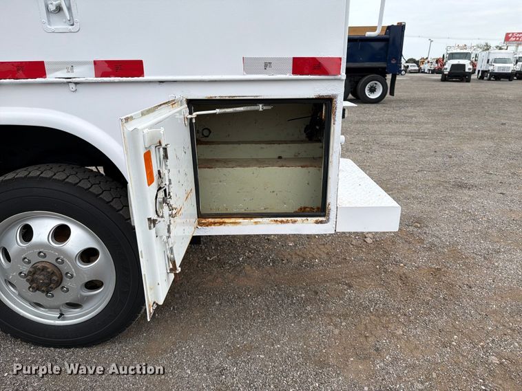 image for item FB4976 2013 Chevrolet Silverado 3500HD Ext. Cab utility bed pickup truck