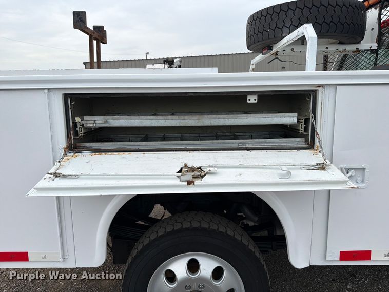 image for item FB4976 2013 Chevrolet Silverado 3500HD Ext. Cab utility bed pickup truck