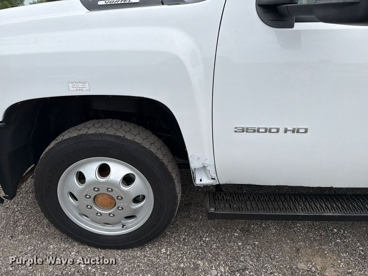 image for item FB4976 2013 Chevrolet Silverado 3500HD Ext. Cab utility bed pickup truck
