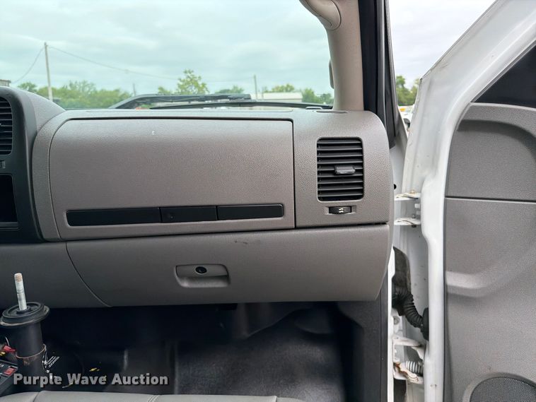 image for item FB4976 2013 Chevrolet Silverado 3500HD Ext. Cab utility bed pickup truck