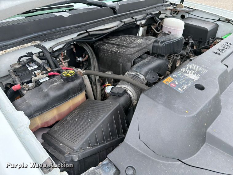 image for item FB4976 2013 Chevrolet Silverado 3500HD Ext. Cab utility bed pickup truck