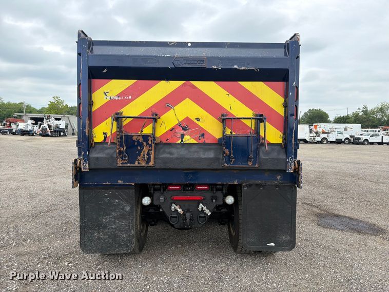 image for item FB4978 2019 Volvo VHD dump truck