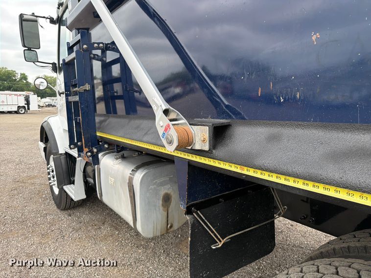 image for item FB4978 2019 Volvo VHD dump truck