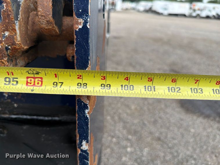 image for item FB4978 2019 Volvo VHD dump truck