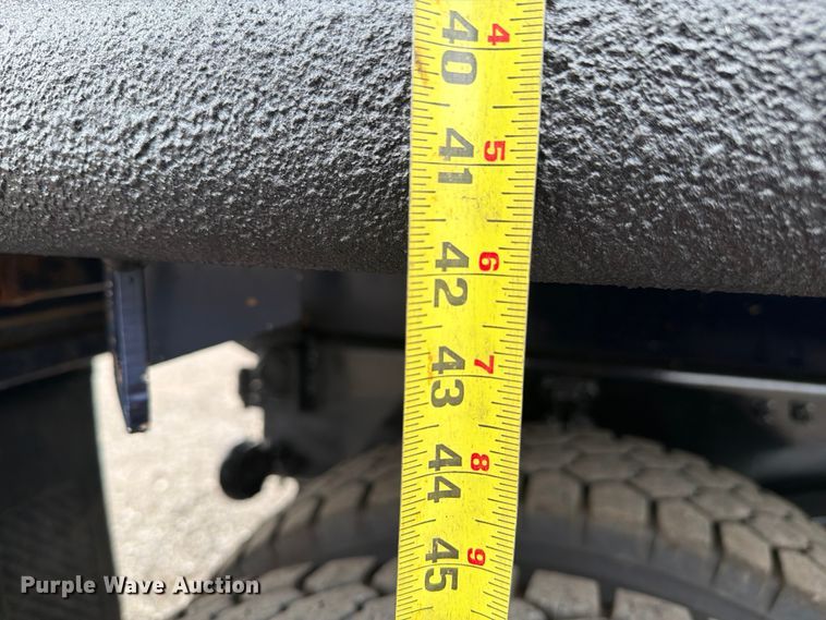 image for item FB4978 2019 Volvo VHD dump truck