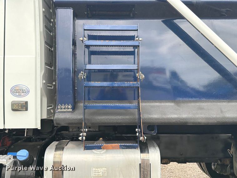 image for item FB4978 2019 Volvo VHD dump truck