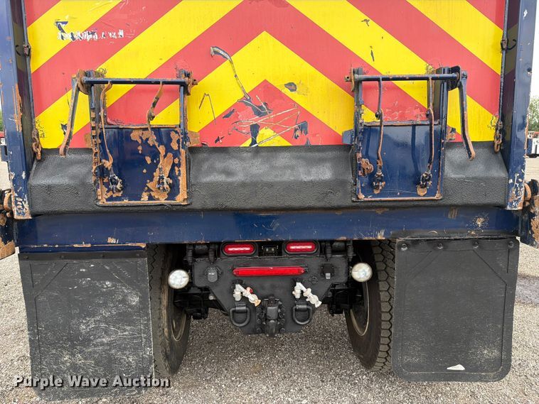 image for item FB4978 2019 Volvo VHD dump truck