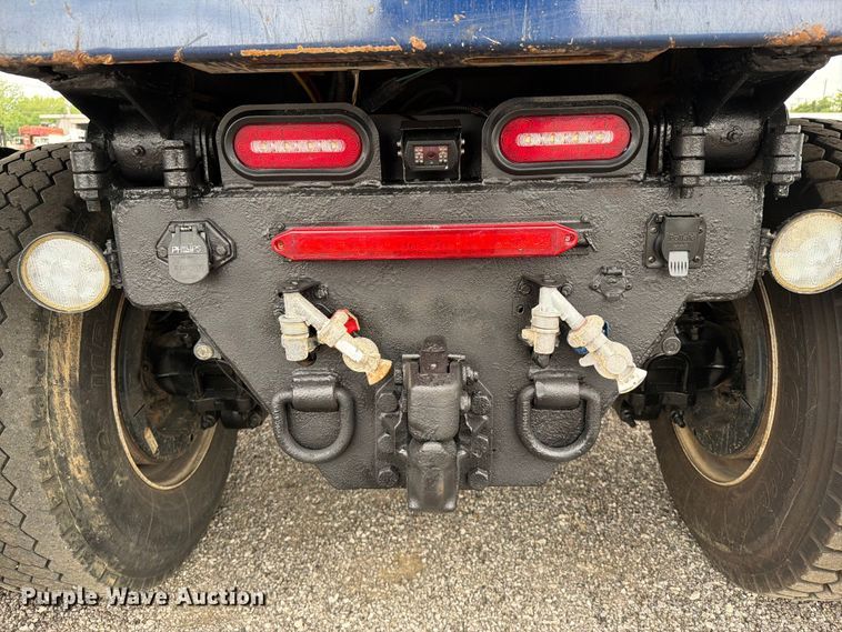 image for item FB4978 2019 Volvo VHD dump truck