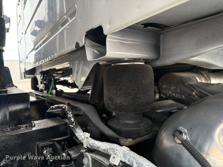 image for item FB4978 2019 Volvo VHD dump truck