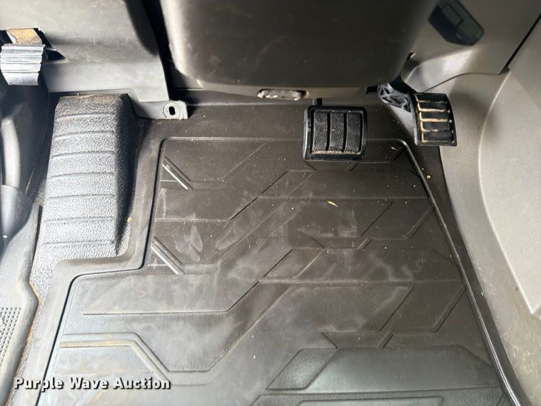 image for item FB4978 2019 Volvo VHD dump truck
