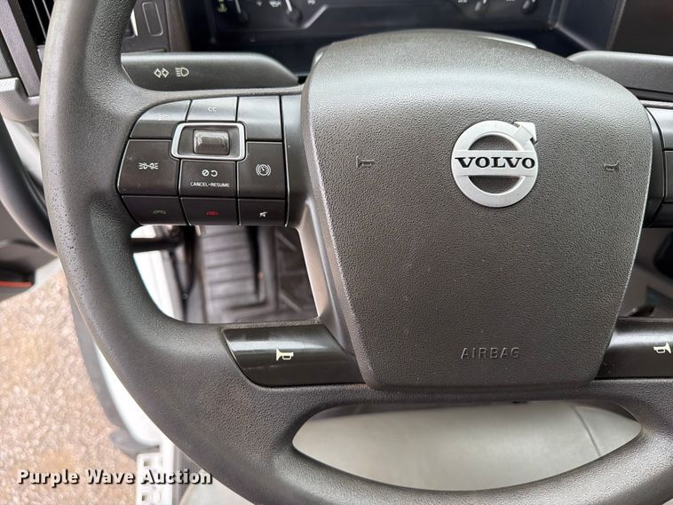 image for item FB4978 2019 Volvo VHD dump truck