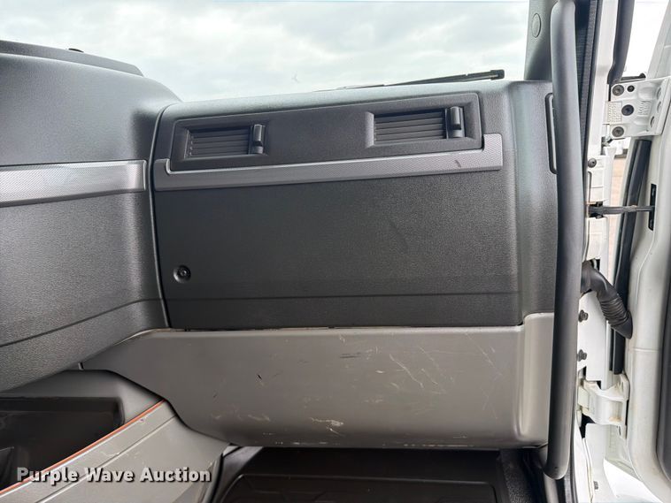 image for item FB4978 2019 Volvo VHD dump truck