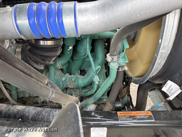image for item FB4978 2019 Volvo VHD dump truck