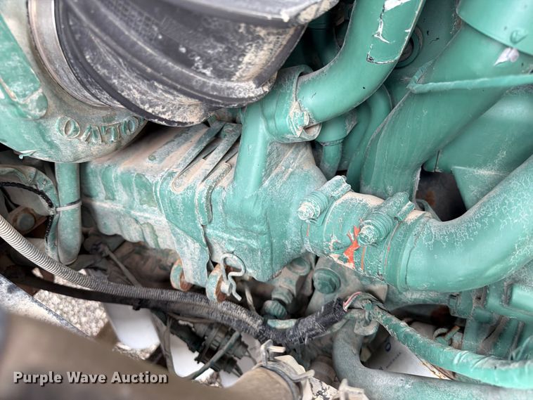 image for item FB4978 2019 Volvo VHD dump truck