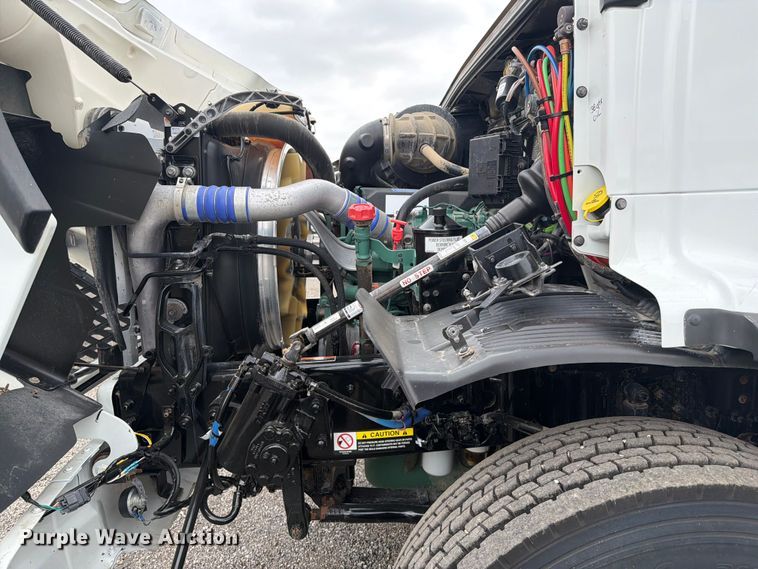 image for item FB4978 2019 Volvo VHD dump truck