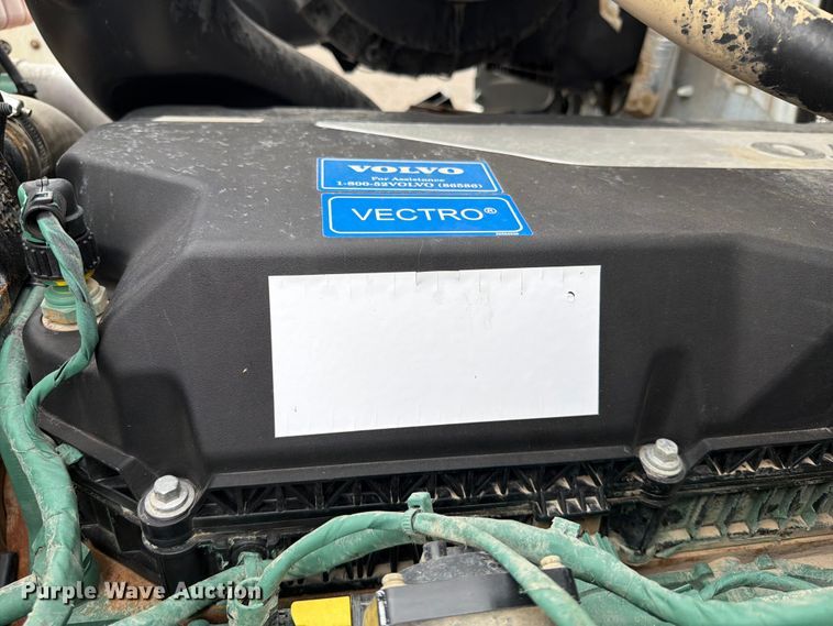 image for item FB4978 2019 Volvo VHD dump truck
