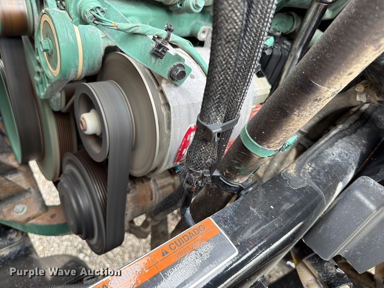 image for item FB4978 2019 Volvo VHD dump truck