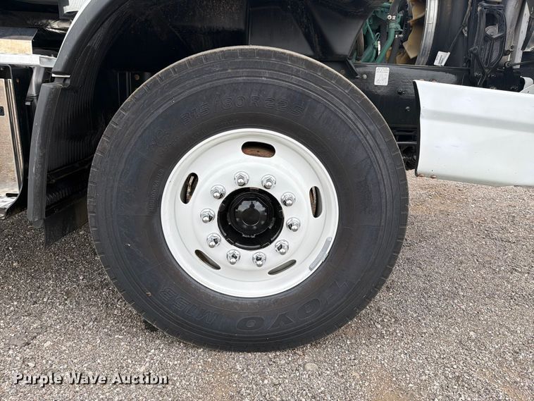 image for item FB4978 2019 Volvo VHD dump truck