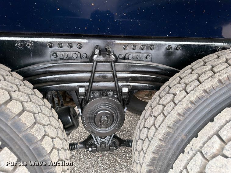 image for item FB4978 2019 Volvo VHD dump truck