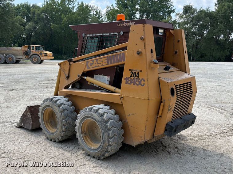 image for item FB5860 1994 Case 1845C skid steer loader