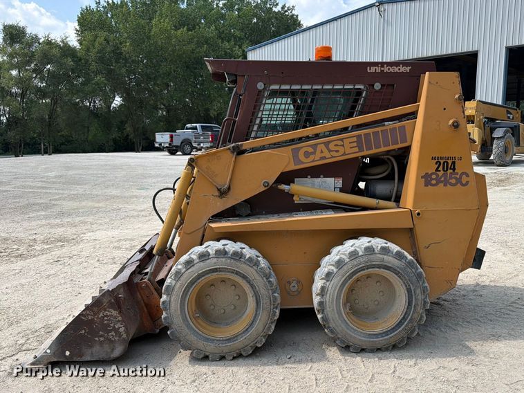 image for item FB5860 1994 Case 1845C skid steer loader