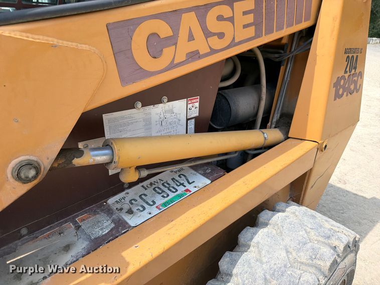 image for item FB5860 1994 Case 1845C skid steer loader