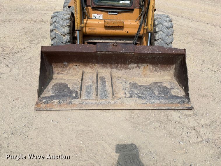 image for item FB5860 1994 Case 1845C skid steer loader