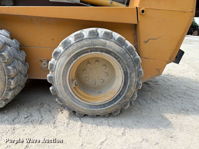 image for item FB5860 1994 Case 1845C skid steer loader