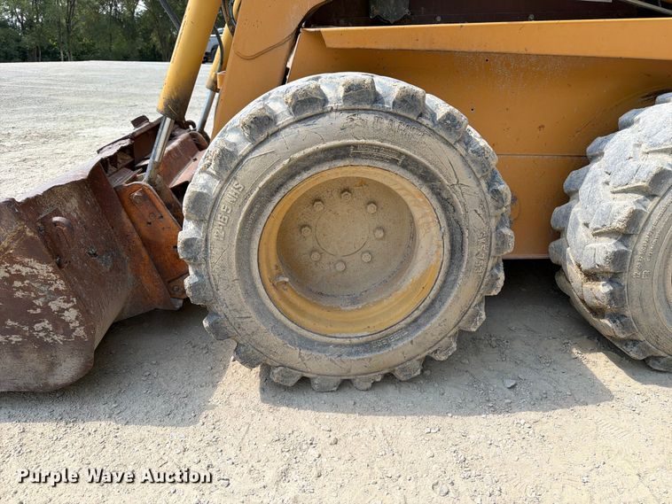 image for item FB5860 1994 Case 1845C skid steer loader