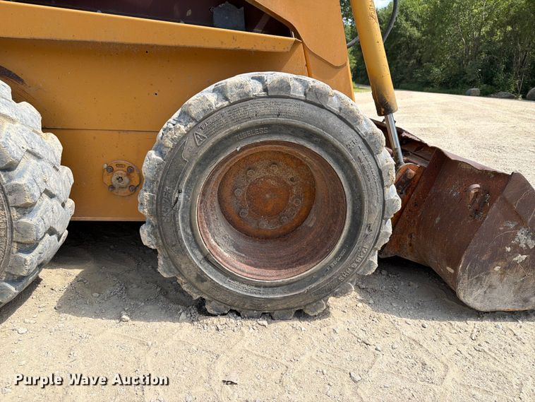 image for item FB5860 1994 Case 1845C skid steer loader