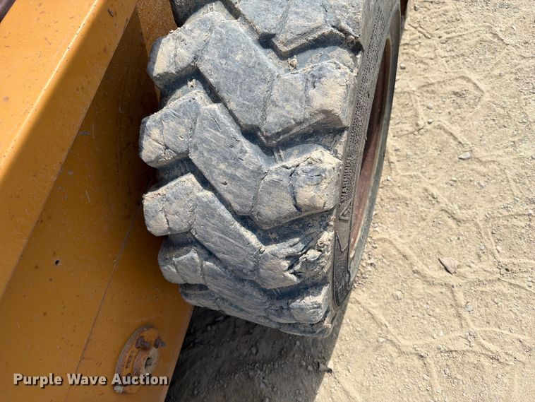 image for item FB5860 1994 Case 1845C skid steer loader