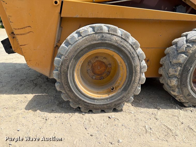 image for item FB5860 1994 Case 1845C skid steer loader