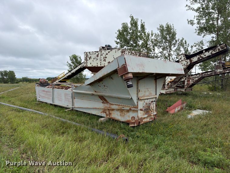 image for item FB5863 Eagle Iron Works sand screw screening plant