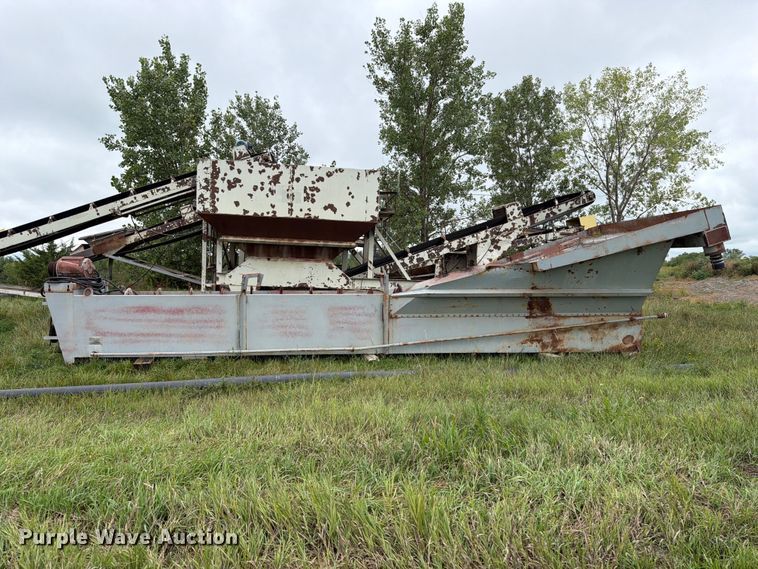 image for item FB5863 Eagle Iron Works sand screw screening plant